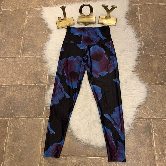 Onzie Pants & Jumpsuits | Onzie High Rise Midnight Anemone Floral